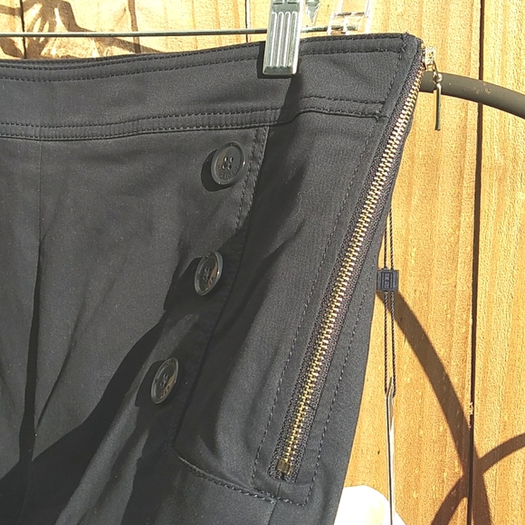 Tommy Hilfiger Pants - Picture 4 of 9